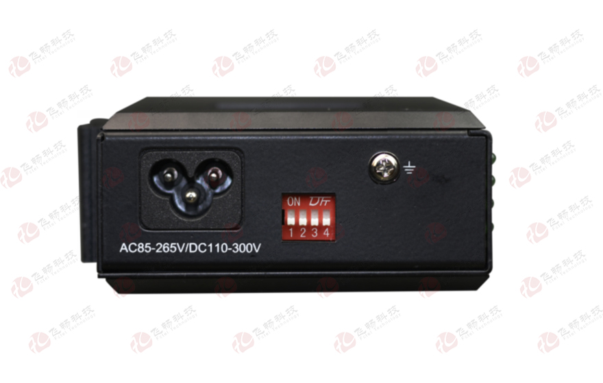 飞畅科技-工业轨式1路CAN总线+1路RS422/485/232串口 服务器