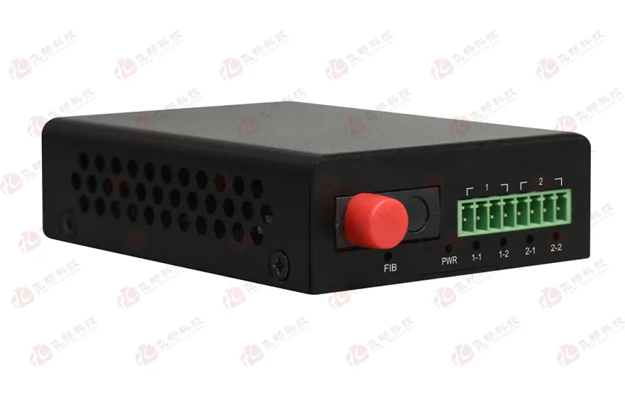 桌面式 1路三合一(RS485-422-232)串口